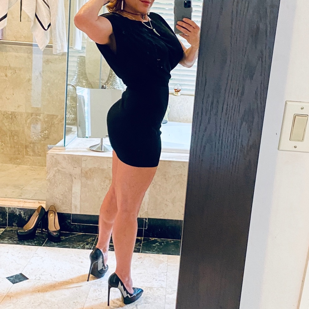 Alice+Olivia Corinne Black Metallic Blouson Dress - Picture 8 of 10